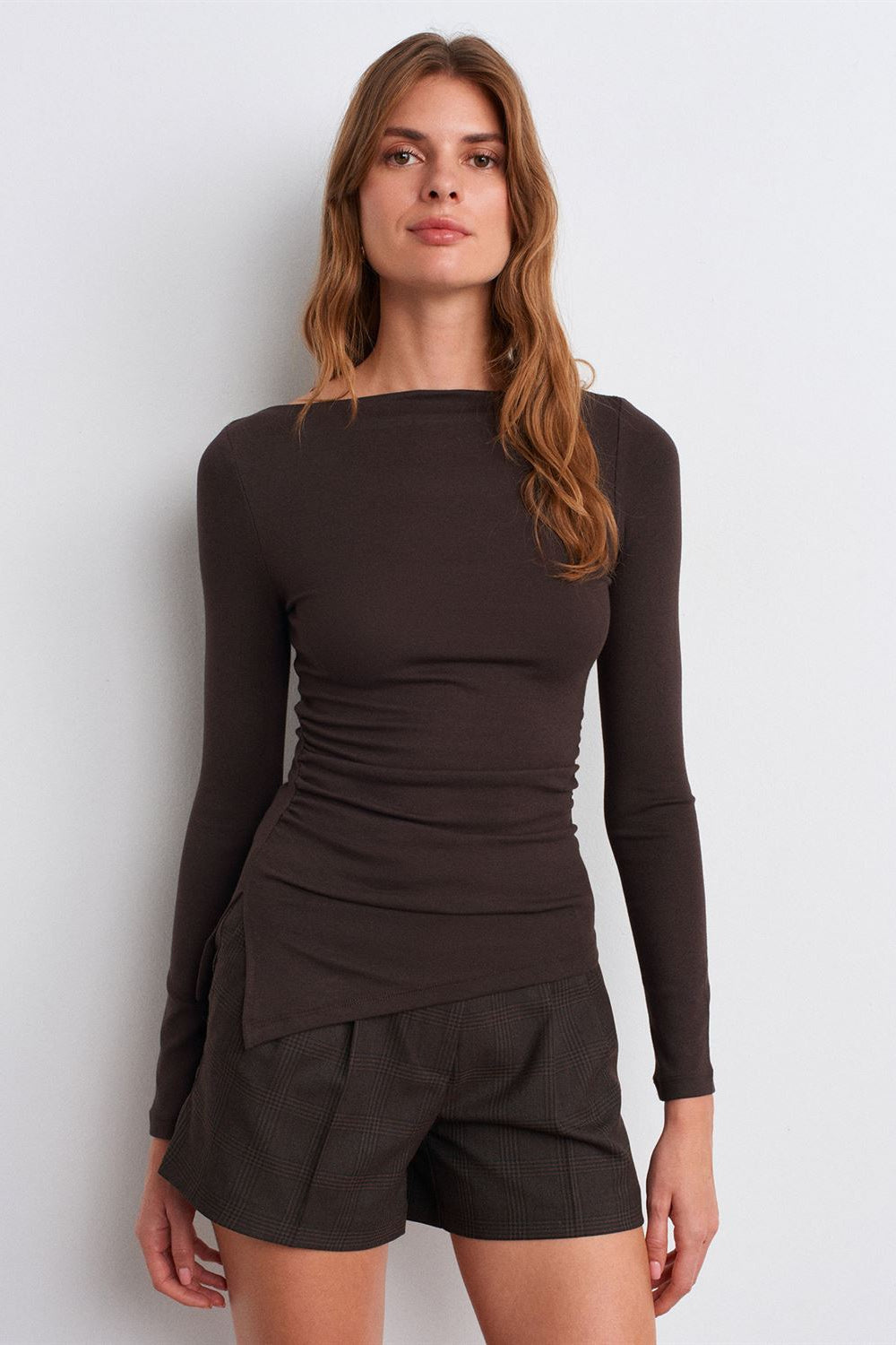 Asymmetric Fitted Top