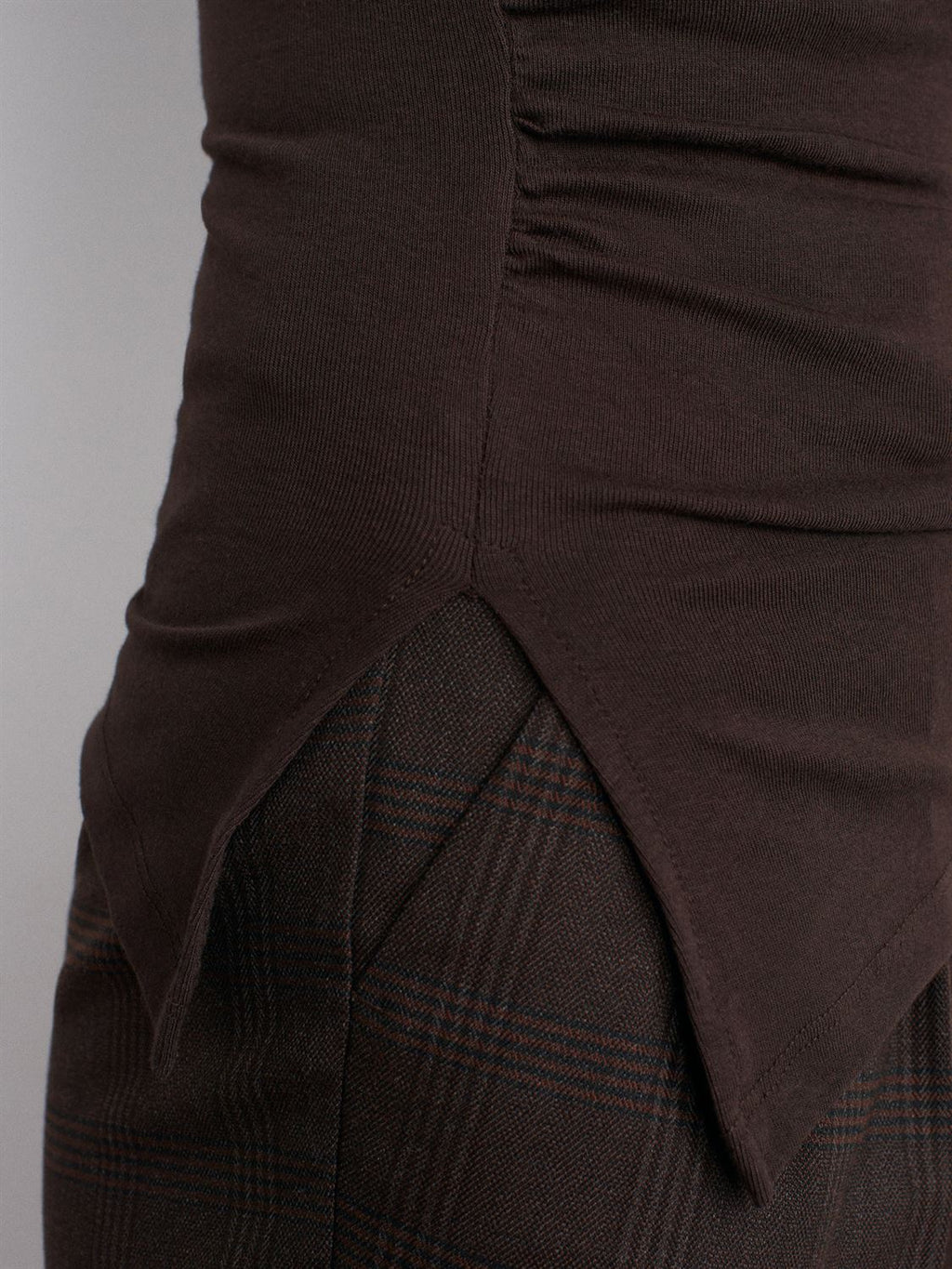 Asymmetric Fitted Top