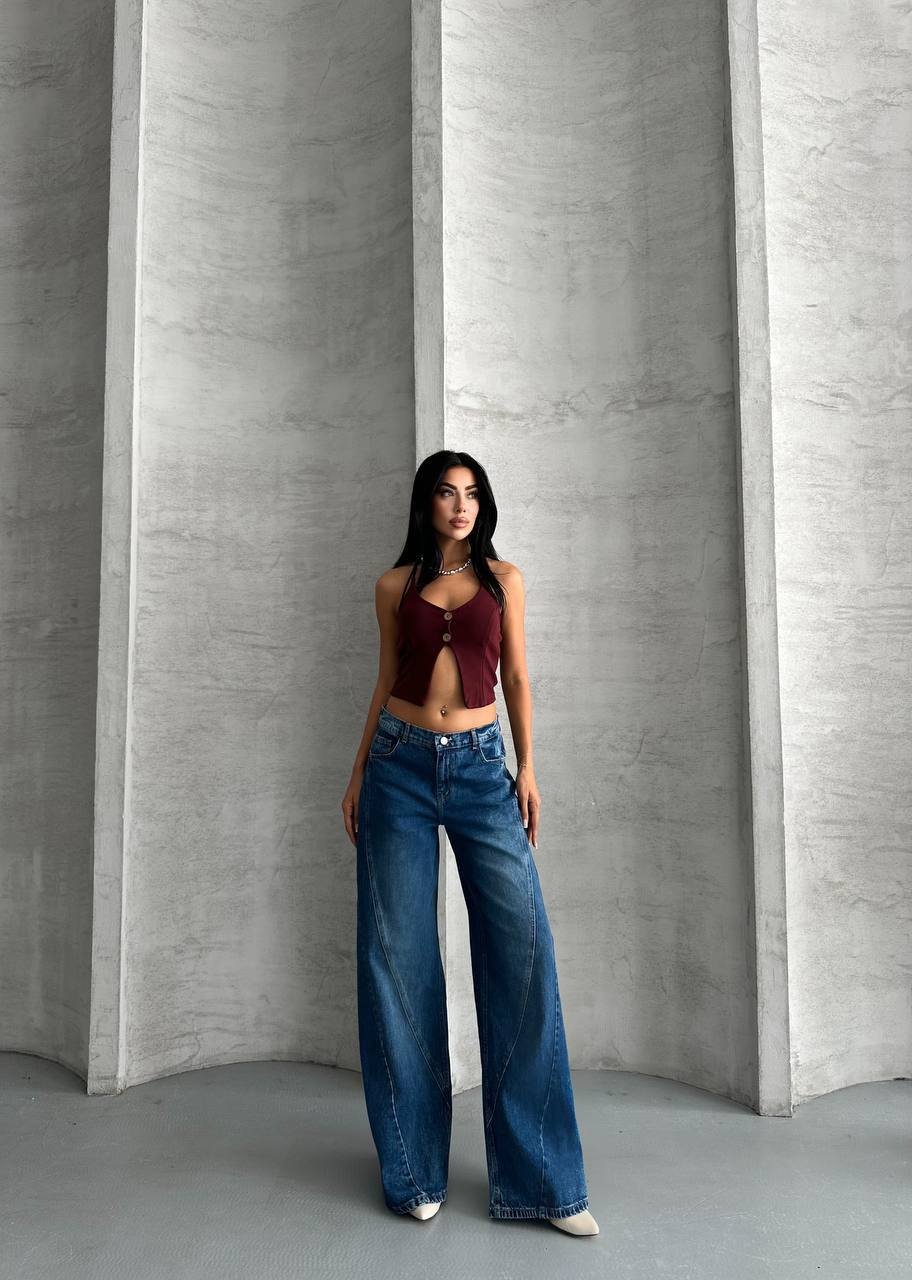 Mid-Rise Baggy Jeans