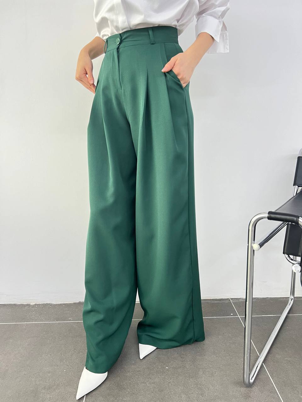 Pleated Flowing Trousers