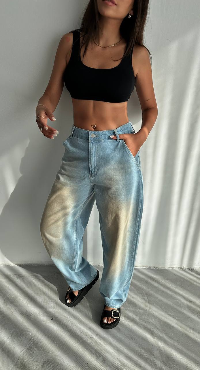 Relaxed Skater Jeans
