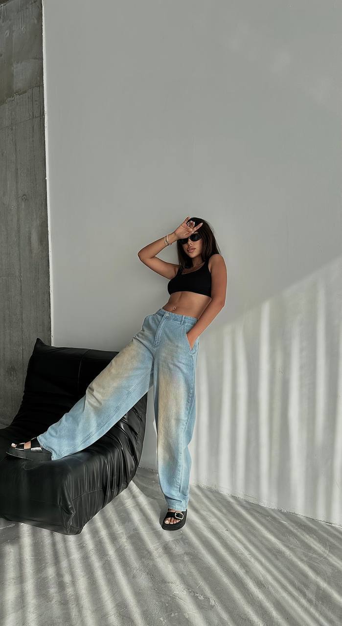 Relaxed Skater Jeans
