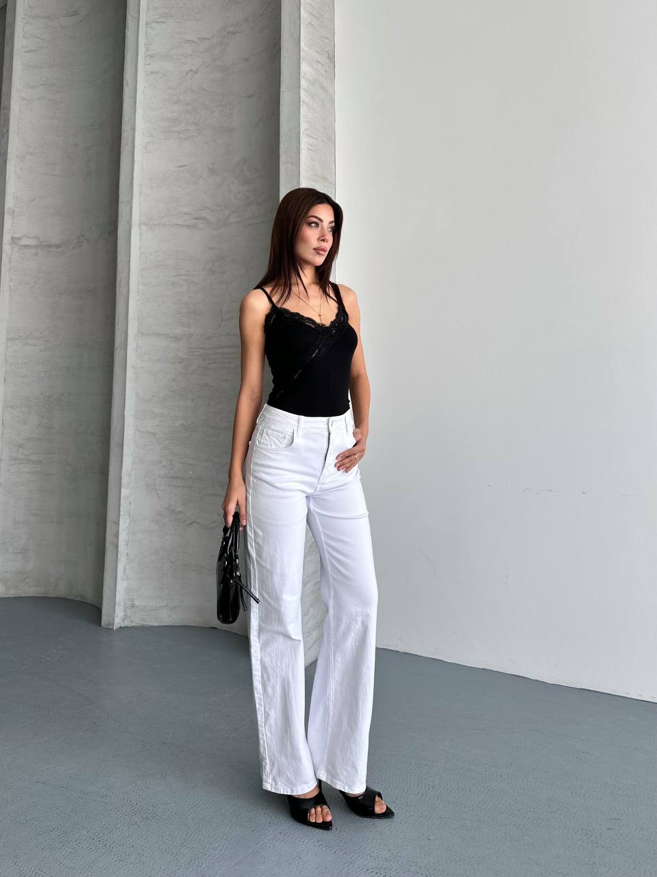 Straight Leg Jeans