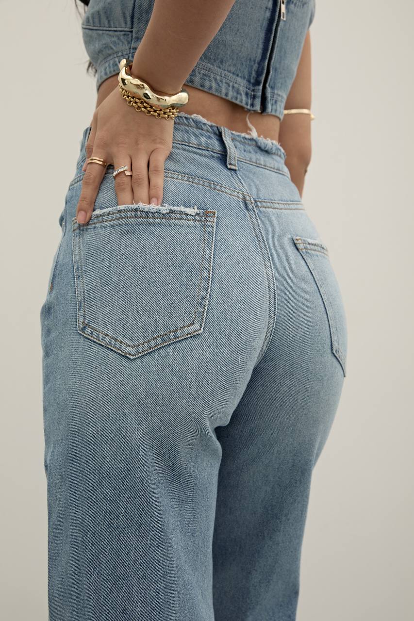 Wide Leg Jeans