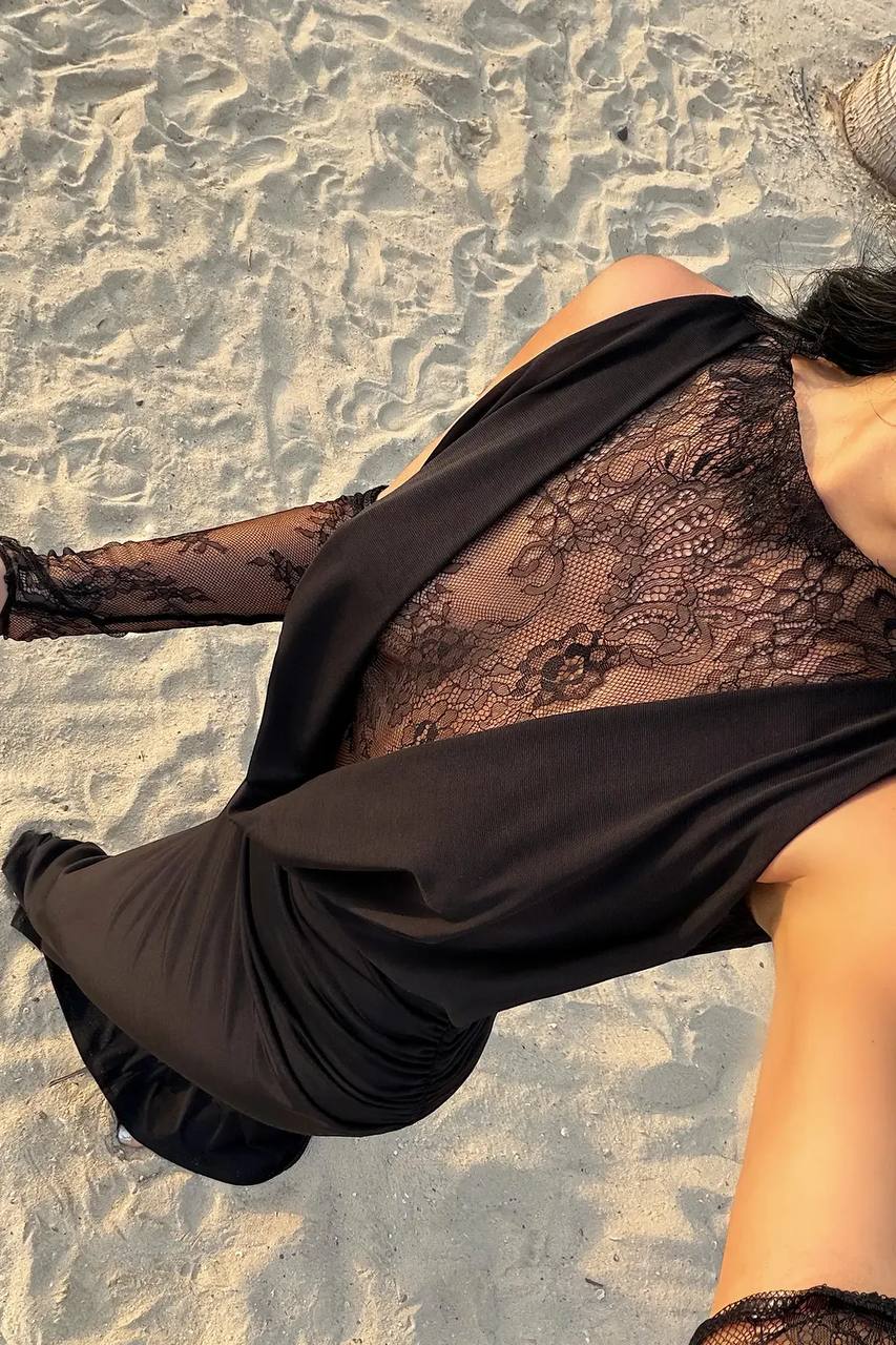 Dress With Lace Detail