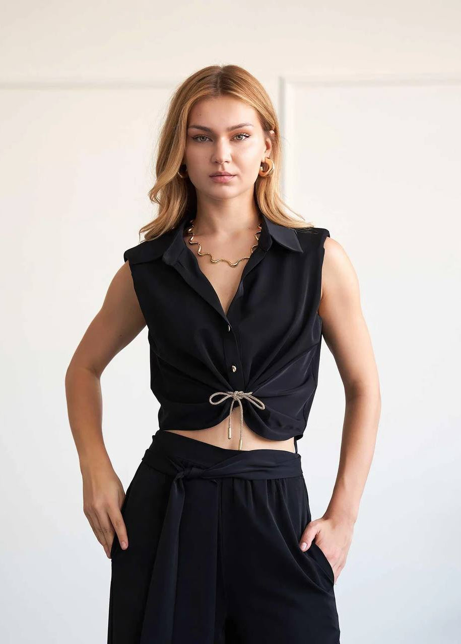 Sleeveless Crop Shirt With Tie